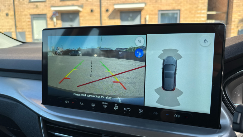 Ford Focus 1.0 EcoBoost Hybrid mHEV 155 Titanium 5dr Auto Petrol Hatchback